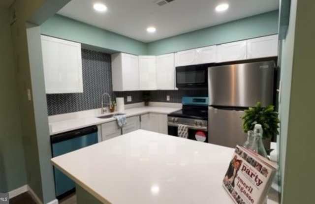 10133 PRINCE Place unit: 102-12C