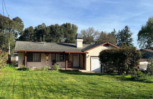 Come check out this Beautiful Country Home in Sebastopol! - 7086 East Hurlbut Avenue, Sonoma County, CA 95472