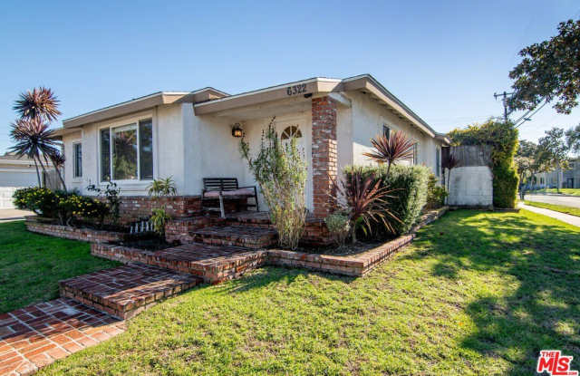 Photo of 6322 W 79th St