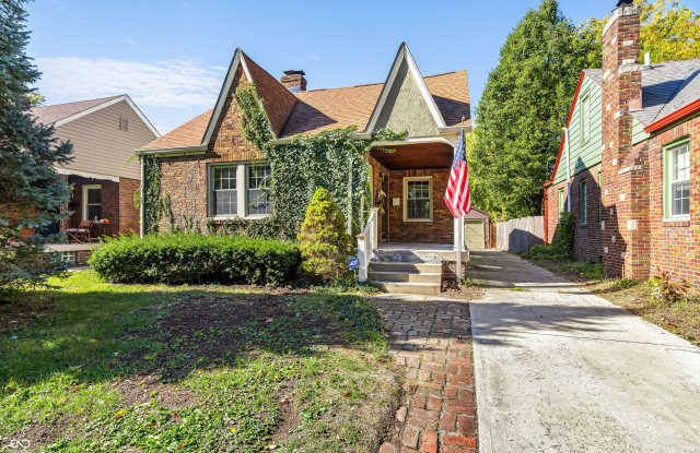 Photo of 850 N Butler Avenue