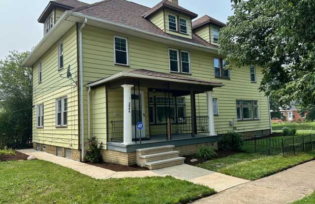 Photo of 2086 Marlindale Rd