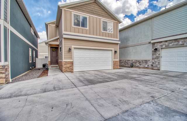 Photo of 8636 North Cypress Alley