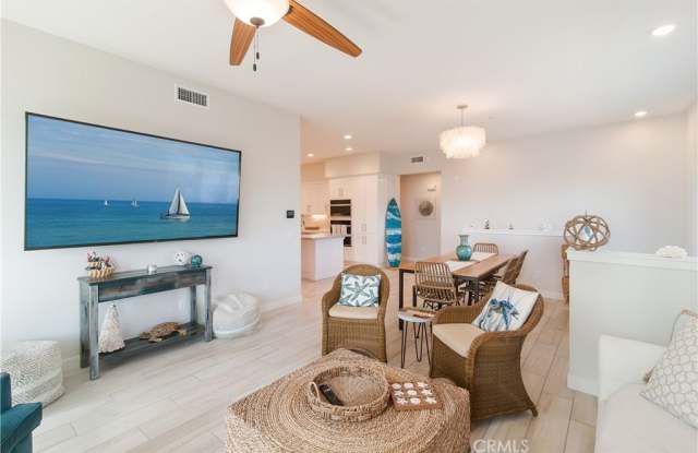 1519 Doheny Way