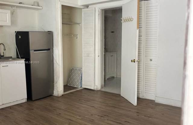 2299 NE 136th Ter