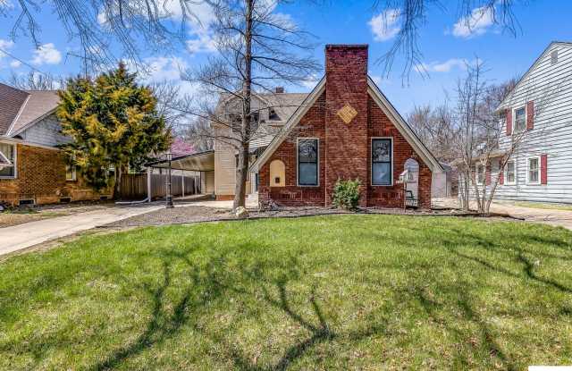3 bedroom 1.5 bath home in College Hill