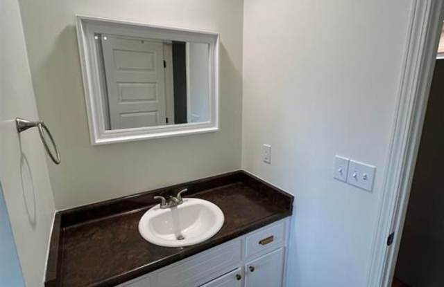 Photo of Home for Rent in Guntersville, Alabama!