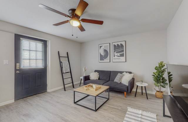 Photo of 724 Truman Street Northeast