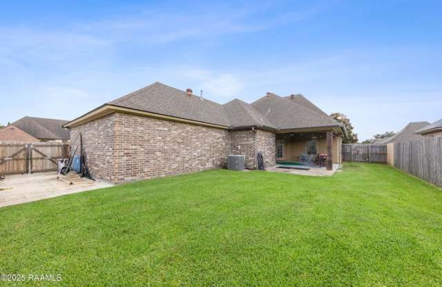 Beautiful 3 bed, 2 bath home available in Broussard, LA