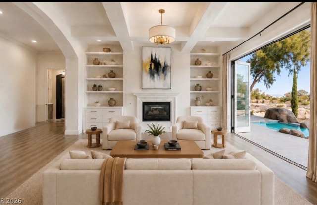 904 Pont Chartrain Drive