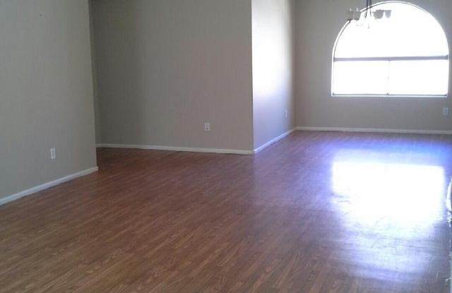 16735 W TAYLOR Street