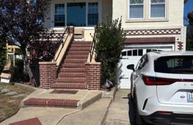 Photo of 367 E Chester Street unit: Upper