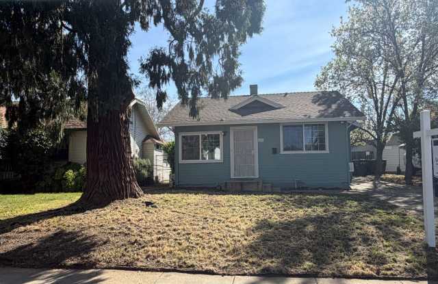 East Sac Bungalow Available!
