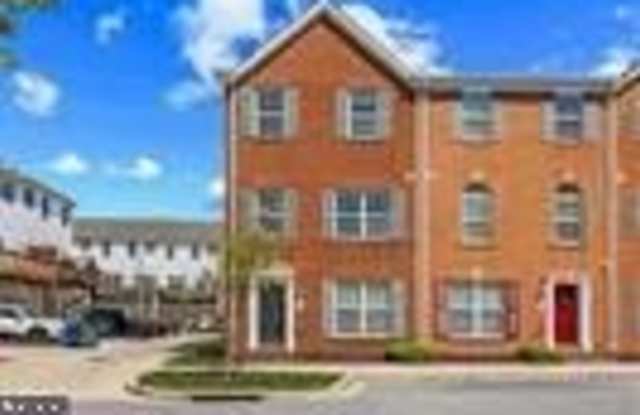 Photo of 830 RYAN Street