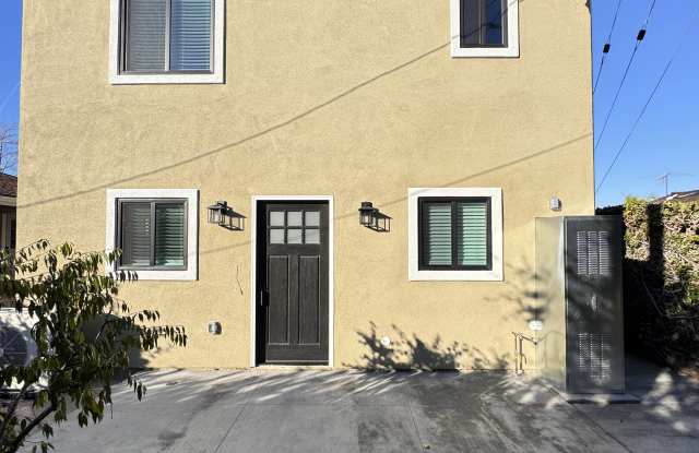 Photo of 23442 Kathryn Ave