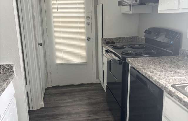 10305 Compton Rd - 705