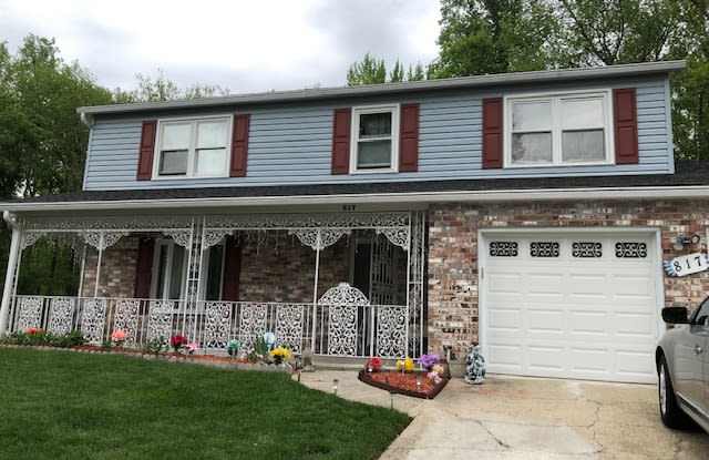 Photo of 817 Falcon Drive