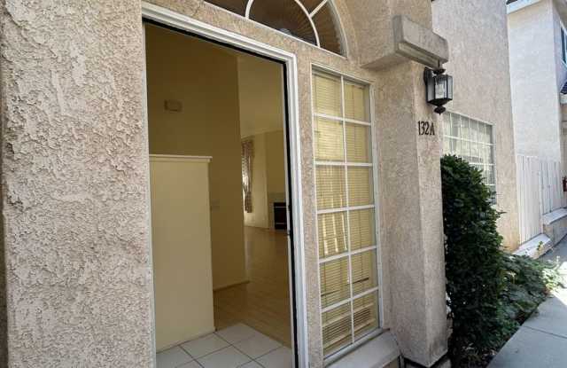 Cozy 3 bedroom Condo in the most demanded neighborhood at City of Alhambra