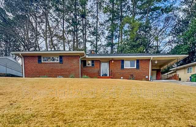 404 Springdale Dr NE