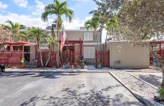 1281 W Fairway Rd