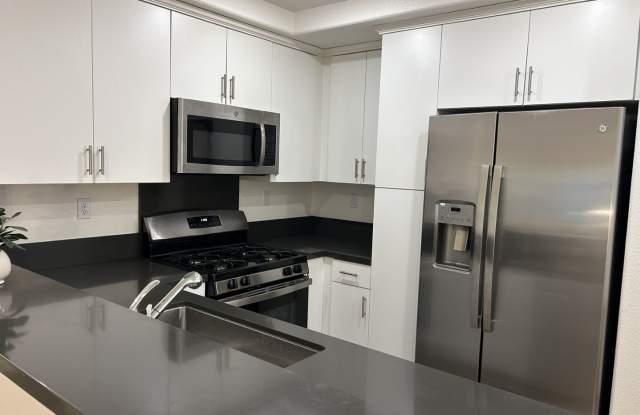 Well-Kept 1 Bedroom, 1 Bath Condo in East Petaluma