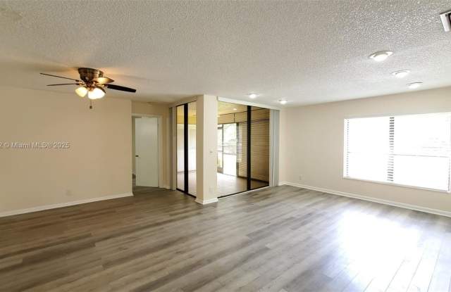 2828 S Carambola Cir S