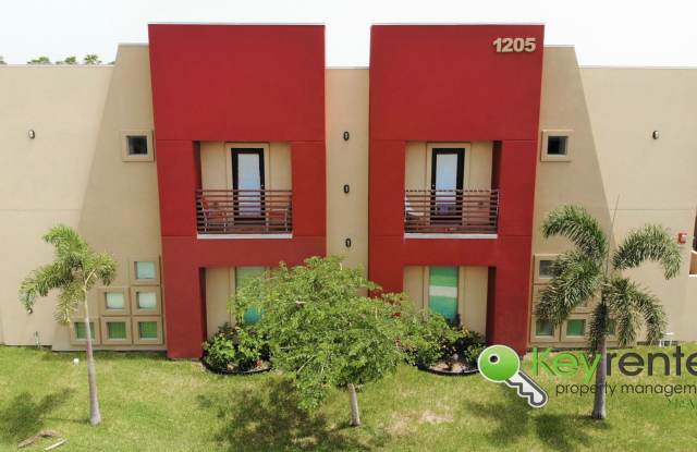 2B/2.5B Townhome in gated community 2 months FREE RENT PROMO!!
