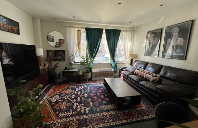 6 Monitor St Apt 1A