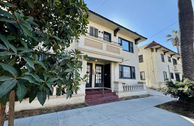 204 Falcon Ave