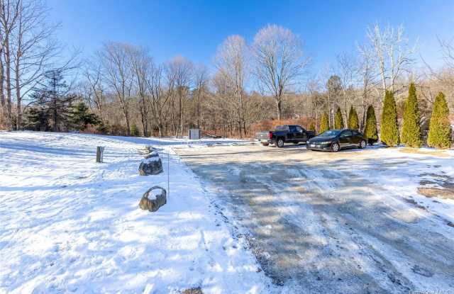 33 Holmes Road unit: B