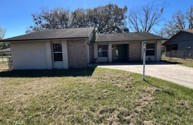 3 Bedroom House Now Available in the Polk side of Poinciana