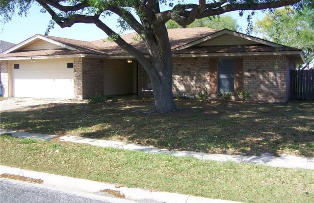 538 Vega Dr - 538 Vega Drive, Corpus Christi, TX 78418