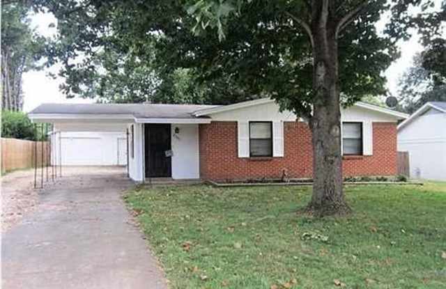2337 Colonial Hills Dr