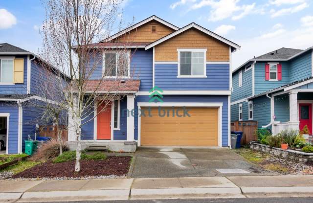 4 BEDS AND 2.5 BATH SINGLE FAMILY HOUSE FOR RENT - 438 Southwest 111th Street, White Center, WA 98146