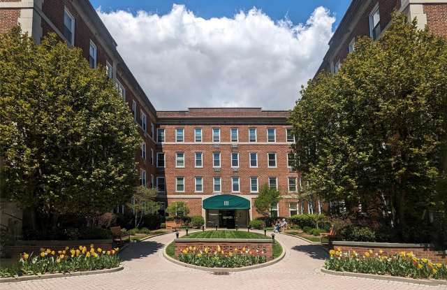 111 7th Street unit: 202