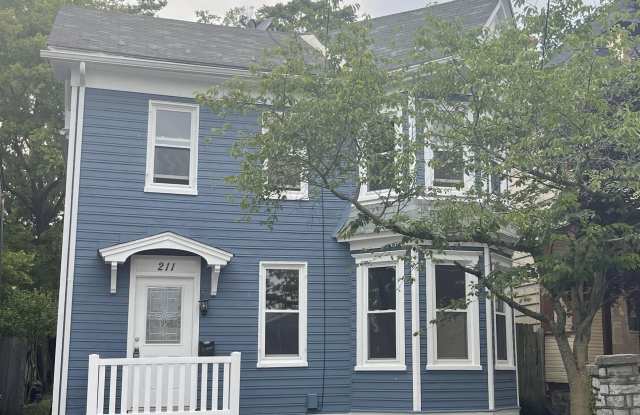 211 S MAPLE AVENUE