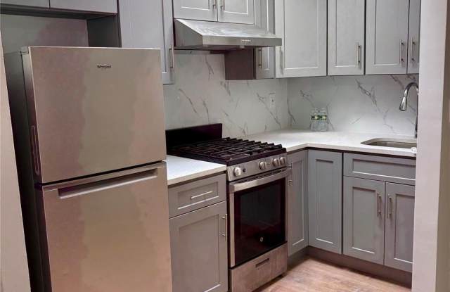 214-02 Hillside Avenue unit: 2Nd Floor