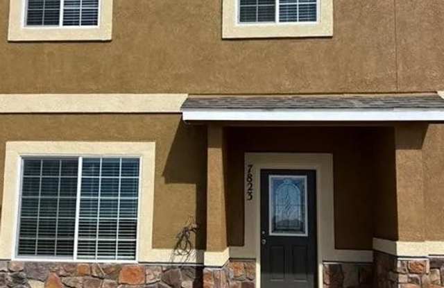 Photo of Amazing townhome in northern Colorado Springs