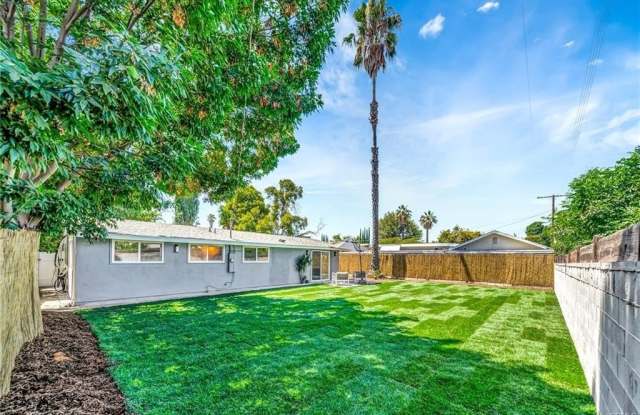 20641 Archwood Street