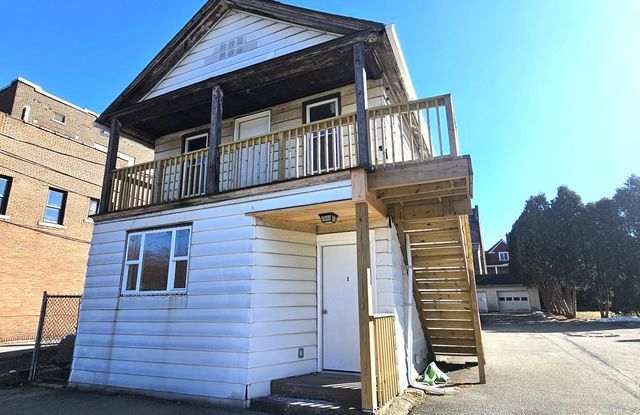 Photo of 125 North River Street