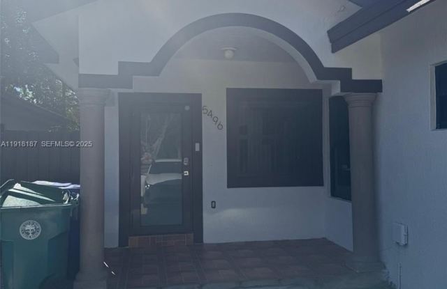 Photo of 5496 NW 4th St