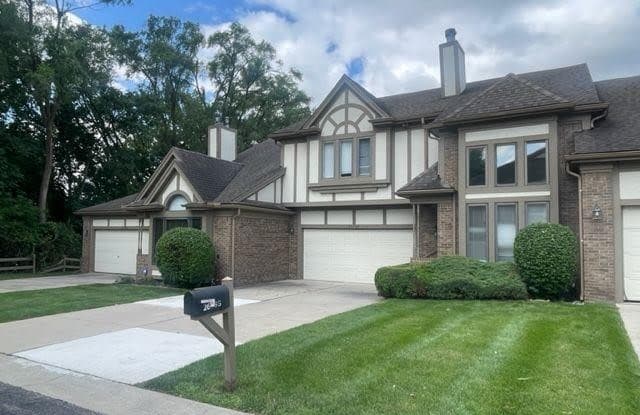 26765 ANN ARBOR Trail - 26765 Ann Arbor Trail, Dearborn Heights, MI 48127