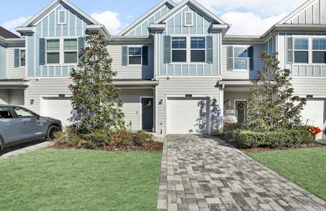 Photo of 3 bedroom/ 2.5 bath townhome in Beachwalk!