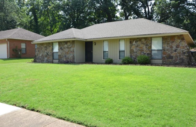 3334 Summerhill Dr, Memphis, TN 38134 - 3334 Summerhill Dr, Bartlett, TN 38134