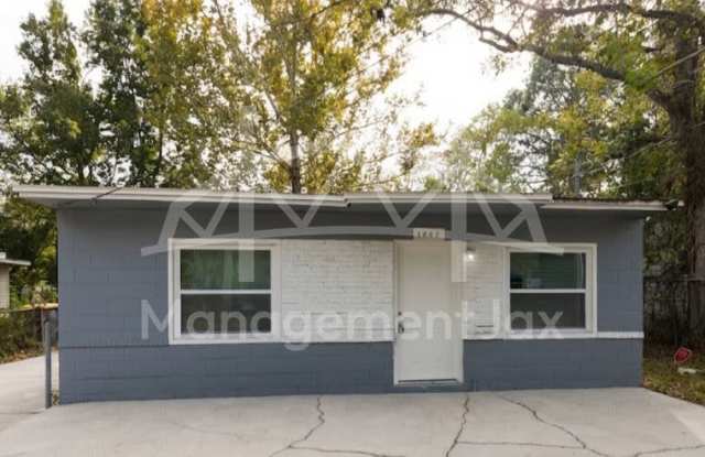 1842 West 26th Street