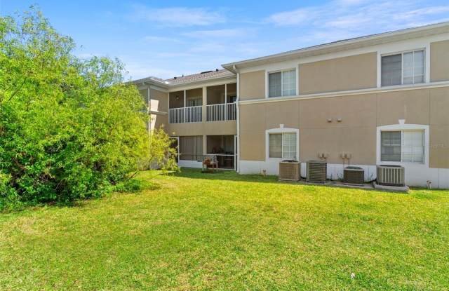 6413 HOLLYDALE PLACE