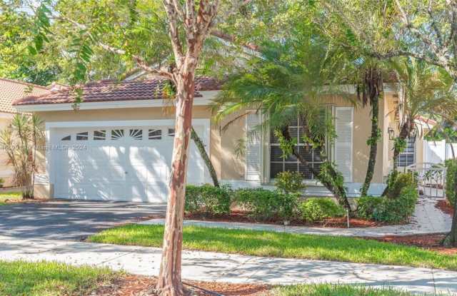 812 Garnet Circle