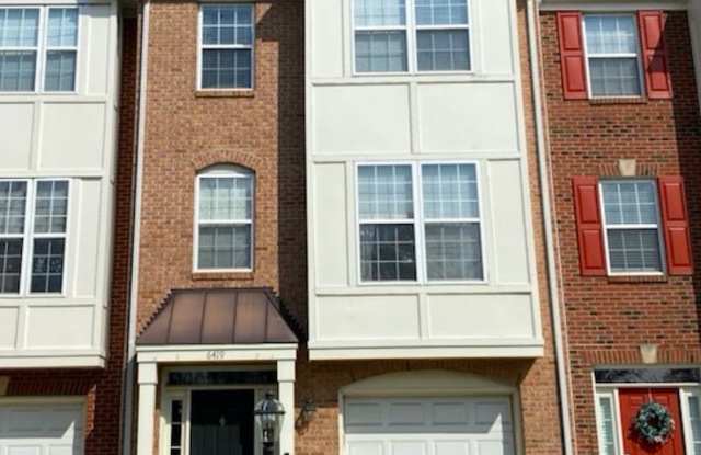 6419 Nice Place - 1