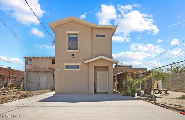 916 Saint Vrain Street unit: B
