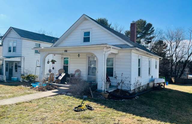 2 Bedroom, 1 Bath house