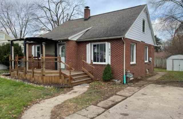 Photo of 506 Maple Ridge